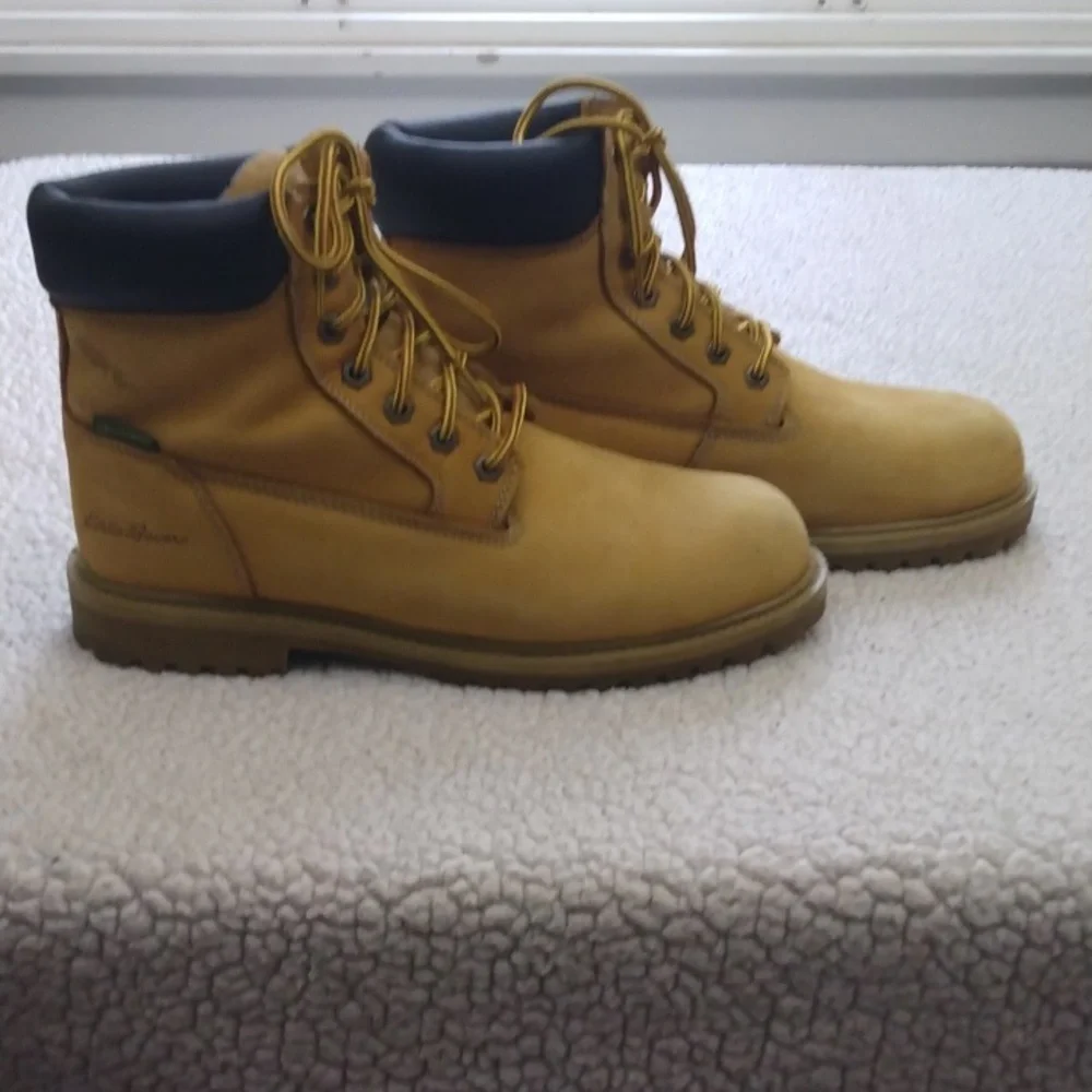 Eddie Bauer Tan Nubuck Leather Boots (Waterproof/Thinsulate Lining) 10.5 M